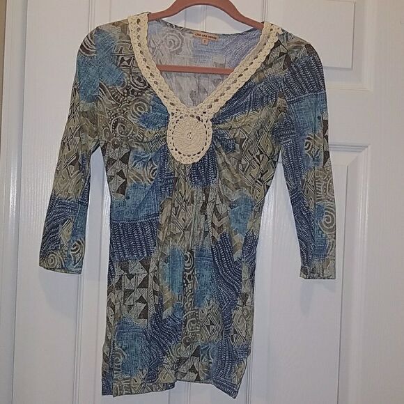 Cha Cha Vente embellished top Sz S EUC. - Picture 1 of 4
